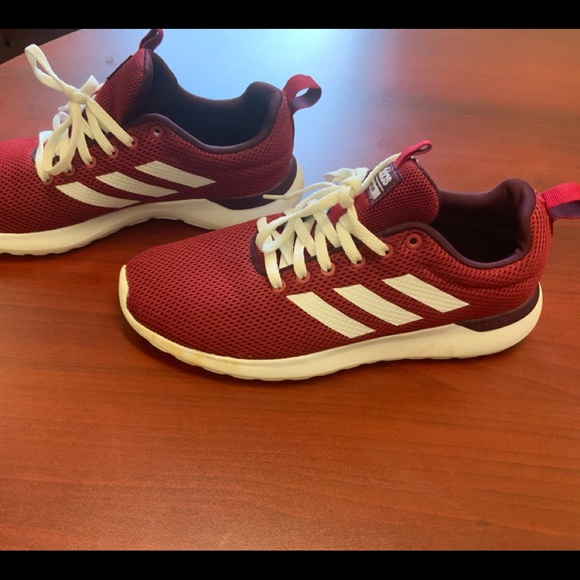 RED AND WHITE ADIDAS US SIZE 7. CLEAN WITH NO MAJOR SCUFFS OR TEARS. SOLD. AS IS - Picture 2 of 4